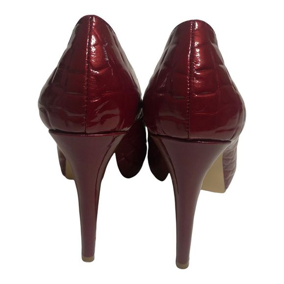 Gianni Bini Red Leather Croc Platform Pumps - Picture 4 of 6